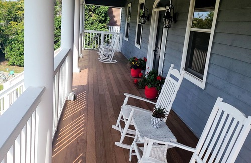 Sullivan's Island House | Holiday Booking Deals! Sleeps13 5Bd 4Bth Walk to beach!