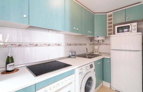Puerto Marino House | Holiday Bungalow Desired Track close to the Sea with Shared Pool & Wi-Fi