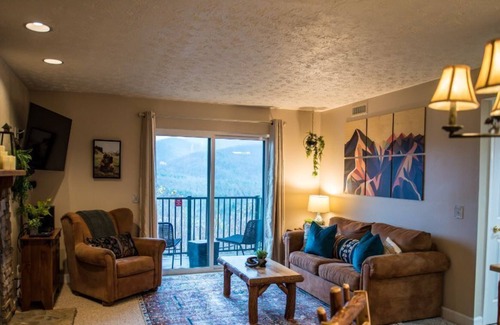 New Market Cabin | Holiday Cabin 2BR in Sandstone Lane
