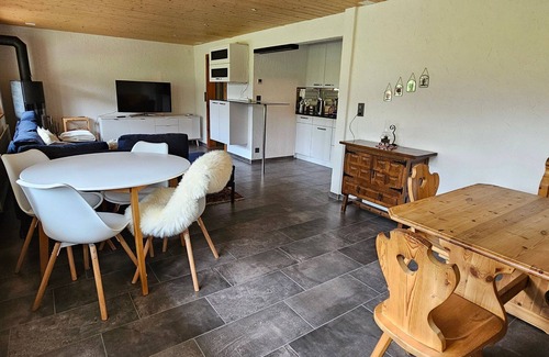 Schwenden Ski Chalet | Holiday apartment Schwenden im Diemtigtal for 1 - 7 persons with 1 bedroom - Holiday house