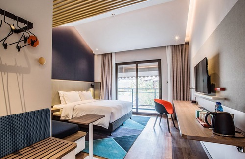 Qinglong County Bed & Breakfast | Holiday Inn Express Guizhou Qinglong by IHG