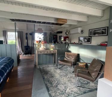 Hank Bed & Breakfast | Holiday cottage de Garage Inn