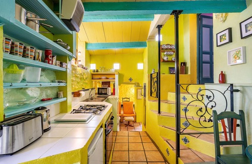 Orgiva Cottage | Holiday Cottage 'El Nido' with Pool, Mountain View & Wi-Fi