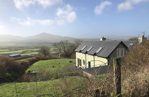 Dingle House | Holiday Cottage located close to Dingle