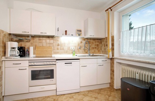 Kressbronn Apartment | Holiday Apartment "Schwenck" with Shared Terrace, Shared Garden & Wi-Fi