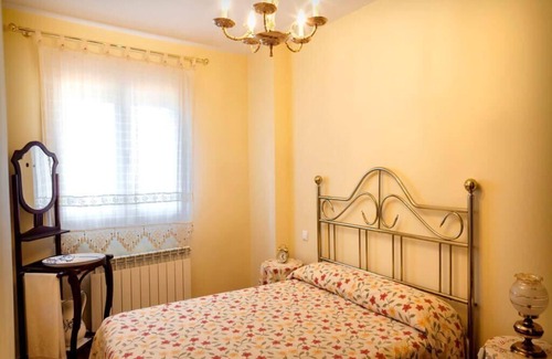 Almonacid de la Sierra House | Holiday house Almonacid de la Sierra for 1 - 14 persons with 6 bedrooms - Holiday house