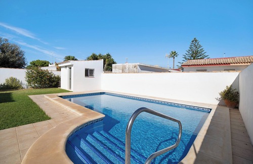 Los Gallos-Cerromolino House | Holiday Home "Las Golondrinas" with Private Pool, Private Terrace and Wi-Fi