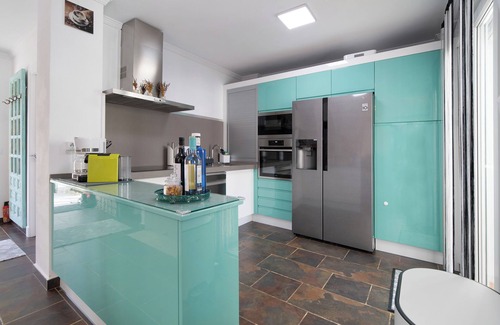 Poblado Sancti Petri House | Holiday Home 'Anna' with Private Pool, Wi-Fi and Air Conditioning