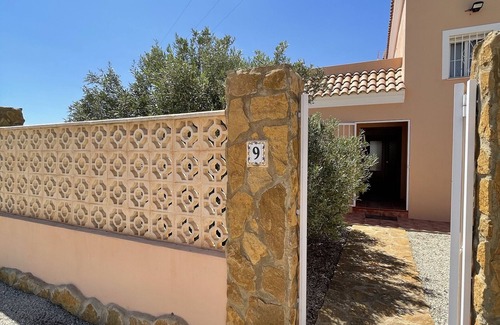 San Vicente del Raspeig House | Holiday Home 'Villa Buena Vista' with Sea View, Private Pool and Private Terrace