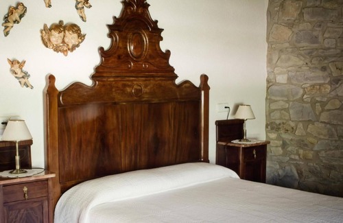 Sant Agusti de Llucanes House | Holiday Home 'Cal Masover' with Mountain View, Private Pool and Wi-Fi
