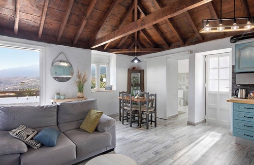 Santa Cruz de la Palma House | Holiday Home 'Nando' with Sea View, Private Terrace and Wi-Fi