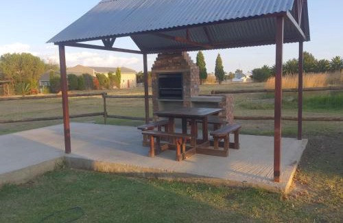Oranjeville House | Holiday Flat at Vaaldam Sgt Pepper's