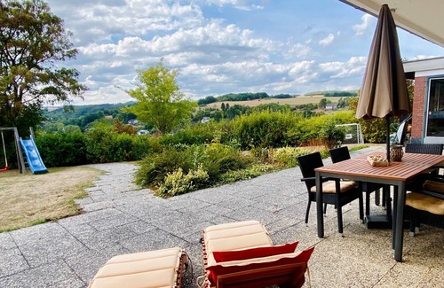 Schonau Apartment | Holiday flat 2 with beautiful terrace