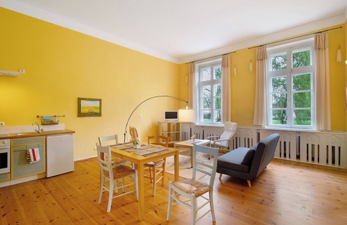 Krakow am See Apartment | Holiday flat 'Holiday flat 1 - barrier-free' with communal garden