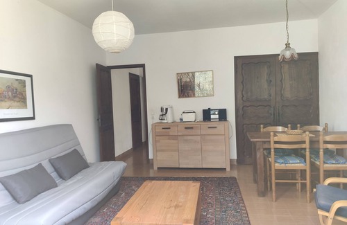 Arles Apartment | Holiday flat of the size of 45 m² on a large estate with pool close to Arles