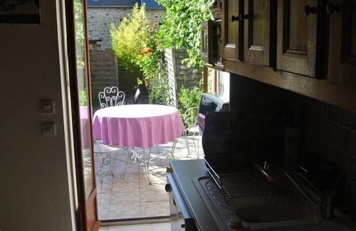 Heugueville-sur-Sienne House | Holiday house Heugueville sur Sienne for 1 - 4 persons with 2 bedrooms - Twin house