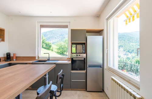 Saint-Julien-du-Verdon House | Holiday home in Saint-Julien-du-Verdon with garden
