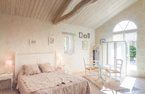 Saint-Laurent-de-la-Salle House | Holiday Home Gîte de l'Orangerie by Interhome