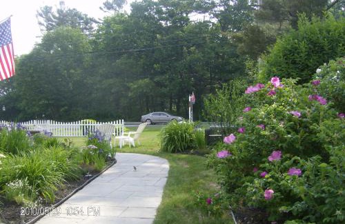 Ogunquit - Wells Bed & Breakfast | Holiday Guest House Bed & Breakfast