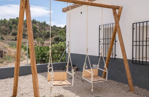 Oria House | Holiday home communal heated swimming pool