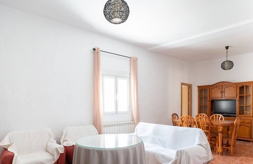 Oria House | Holiday home communal heated swimming pool