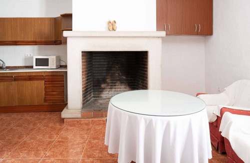 Oria House | Holiday home communal heated swimming pool