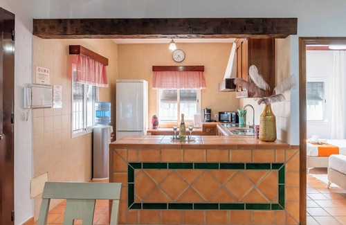 Marchena Cottage | Holiday Home Buhaira