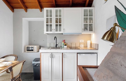 Los Llanos de Aridane House | Holiday Home 'El Pajerito De Los Bejeques' with Sea View, Wi-Fi and Air Conditioning