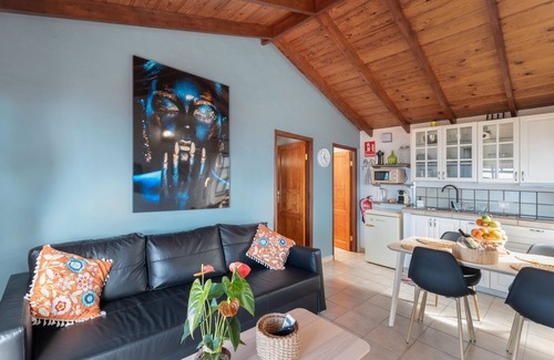 Los Llanos de Aridane Ski Chalet | Holiday Home 'El Sueño De Orión' with Mountain View, Wi-Fi and Air Conditioning