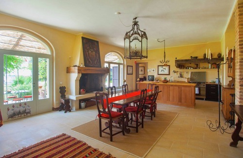 Sariano Apartment | Holiday Home in Carpaneto near Castles & Pool