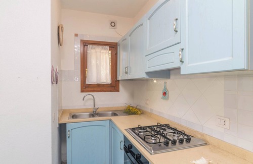 Case Peschiera-Lu Fraili House | Holiday Home 'Villetta Sarda' with Private Terrace and Air Conditioning