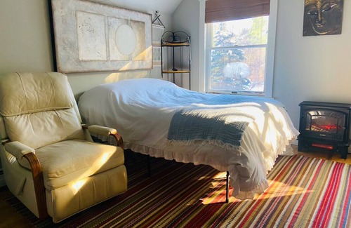 Morrisville House | Holiday Hideaway on the Stowe / Morristown Border - Dog and Kid Friendly!