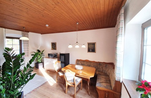 Kirchberg am Wechsel House | Holiday home to the old nursery
