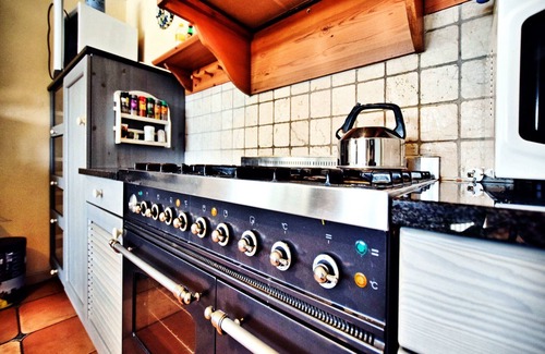Schoenberg House | Holiday Home in Schצnberg with Jacuzzi