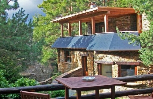 Condemios de Arriba Hotel | Holiday home El Refugio del Alto Rey for 35 people