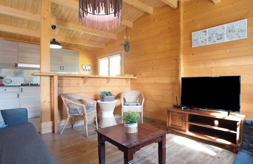 San Ambrosio House | Holiday Home 'La Cabaña' with Pool, Private Garden, and Wi-Fi