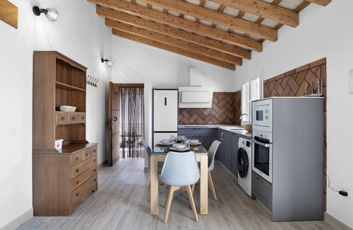 San Ambrosio House | Holiday Home 'Casa Faquinse La Muela 2' with Sea View, Wi-Fi and Air Conditioning