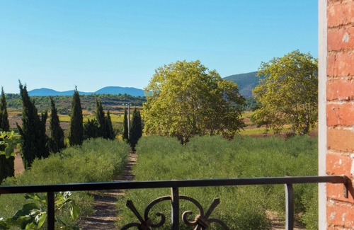 Murviel-les-Beziers House | Holiday Home in Murviel with French Garden