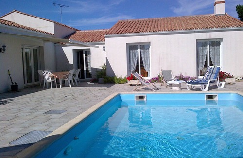 Noirmoutier-en-l'Ile House | Holiday Home near the Beach Sableaux