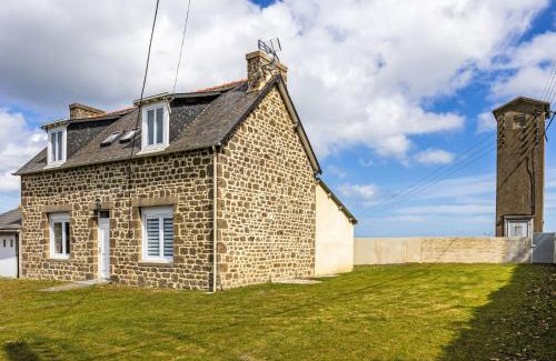 Saint-Meloir-des-Ondes House | Holiday Home L'escale bretonne by Interhome