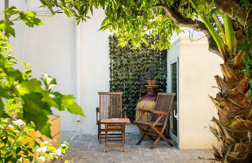 San Cesario di Lecce House | Holiday Home 'Tramontana' with Shared Terrace, Wi-Fi and Air Conditioning