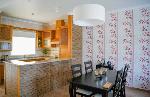 Aldeia dos Palheiros House | Holiday Home 'Herdade Monte Gordo - Casa 1' with Shared Pool, Wi-Fi and Air Conditioning