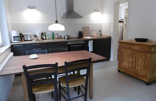 Ludwigshafen House | Holiday Home 'Schlößleweg 2a' with Private Terrace, Private Garden and Wi-Fi