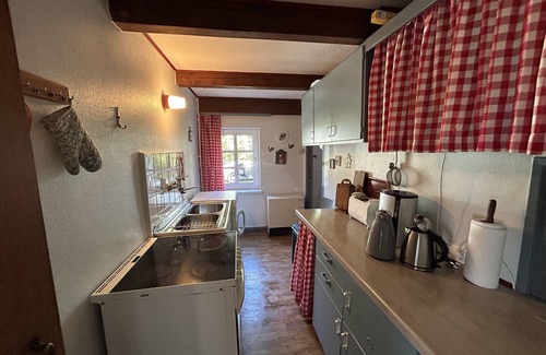 Emmelsbuell-Horsbuell House | Holiday Home 'Südfeddersbüll' with Shared Garden and Wi-Fi