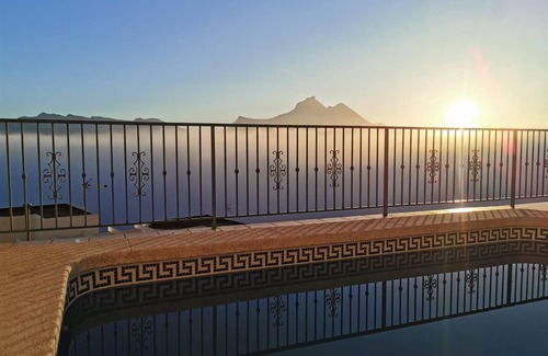 Callosa d' En Sarria House | Holiday Home Casa Linda Vista Altea Costa Blanca with Sea View, Pool & Wi-Fi