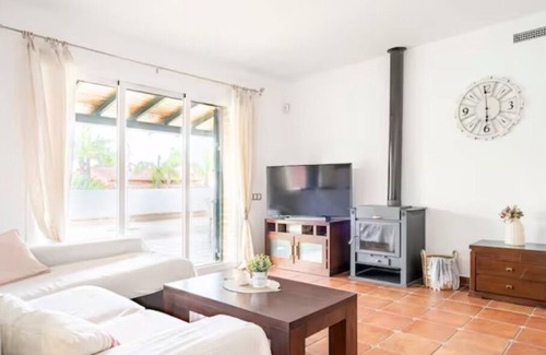 Riba-roja de Turia Ski Chalet | Holiday Home and Remote Work, 20 min From Valencia