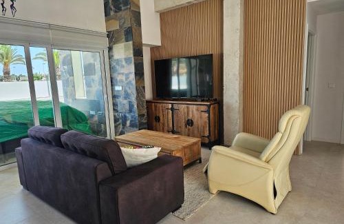 San Pedro del Pinatar Villa | Holiday Home KyDo - Heated Pool - Roof Terrace - San Pedro del Pinatar