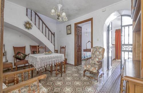 Villanueva de San Juan House | Holiday Home in Villanueva near El Terril Peak