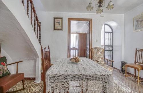 Villanueva de San Juan House | Holiday Home in Villanueva near El Terril Peak