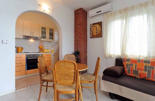 Seline House | Holiday home 20 m from the sea